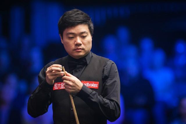 世界羽联总决赛：“凡尘”“圣坛”携手出线 “梁王”“图欧”一同晋级.