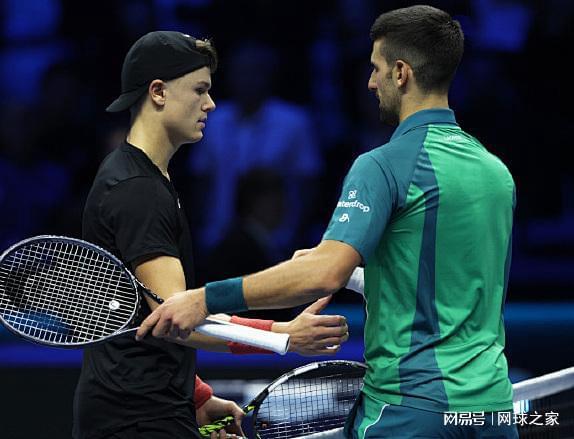 缺席多场热 缺席多场热