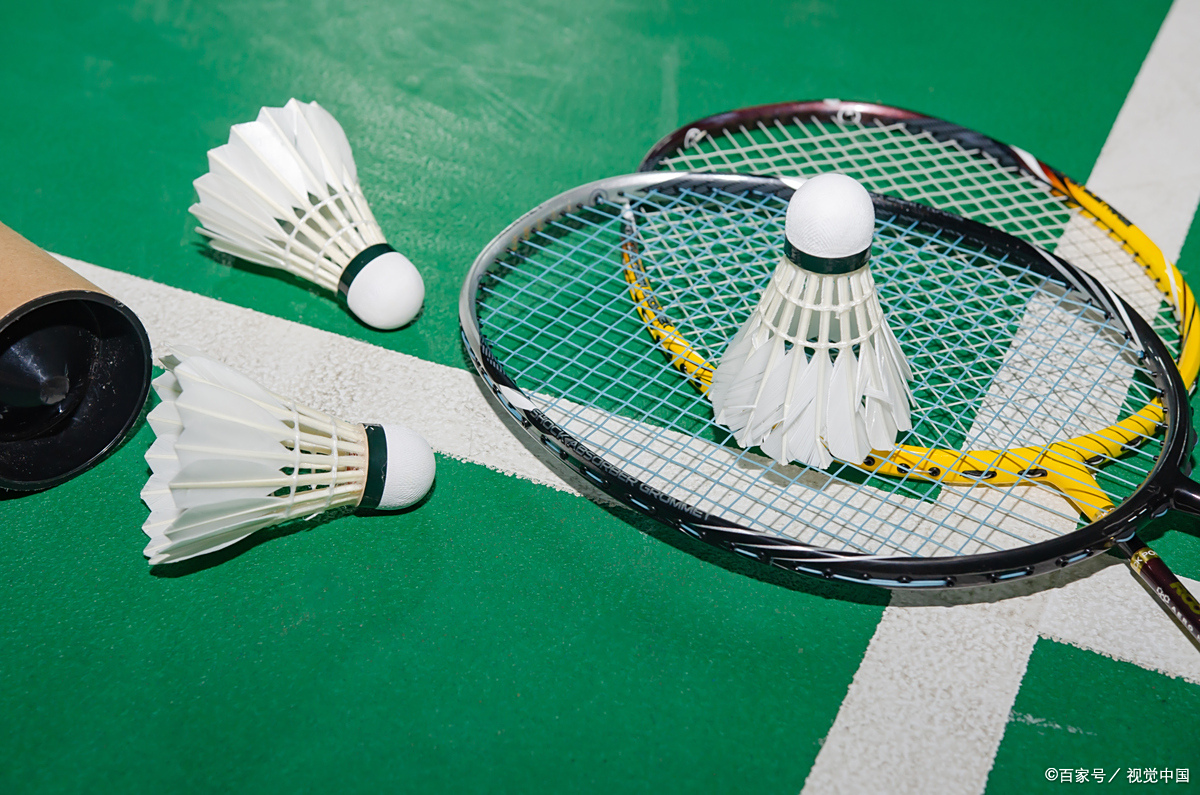 根据参与者 根据参与者